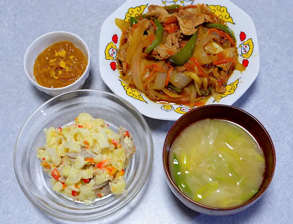 Snapdishの料理写真:中華風野菜炒めの晩ご飯|Orie Uekiさん