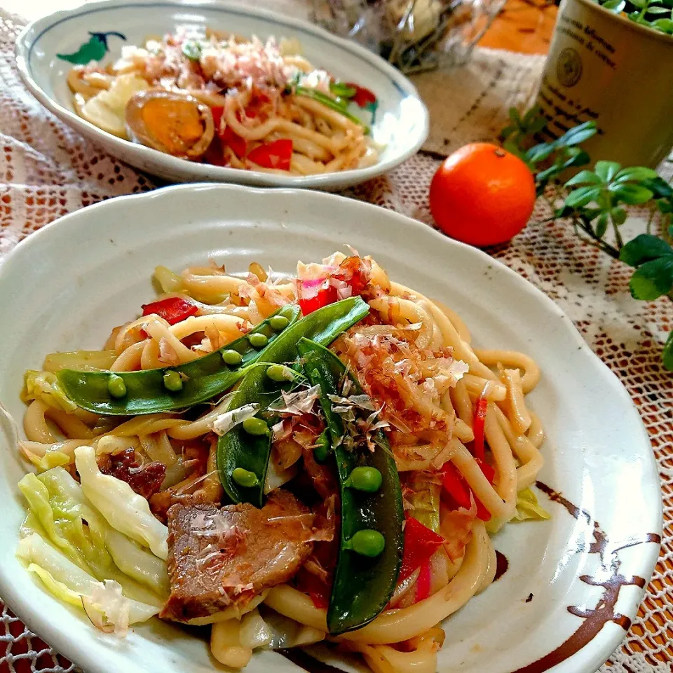 Snapdishの料理写真:残り物で焼きうどん🎶|とまと🍅さん