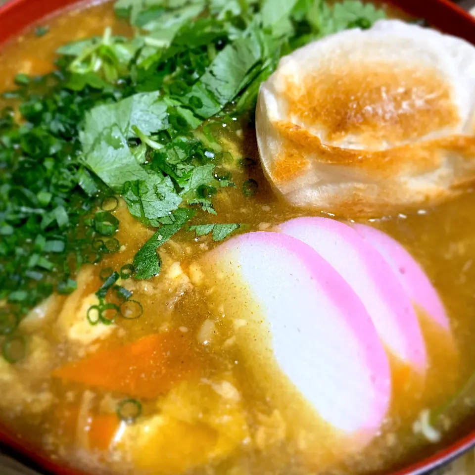 Snapdishの料理写真:#チーズと餅のカレーうどん|たまさん