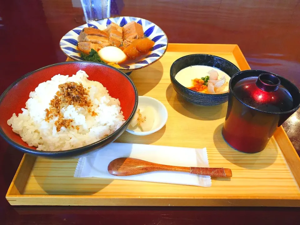 豚の角煮定食😃|ひろみさん