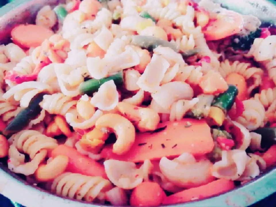 Snapdishの料理写真:Veg Pasta with Cashews|Foodie By Natureさん