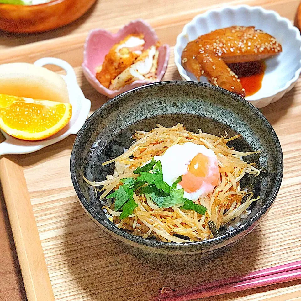 オススメ！超簡単！失敗なし！節約！旨！もやし丼🤤|かなこ🌼さん