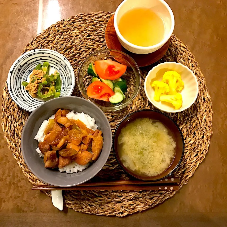 Snapdishの料理写真:焼き鳥丼|honeyhinaさん