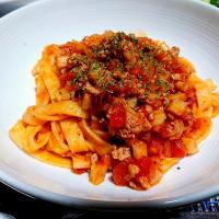 蓮根とトマトと挽き肉のフィットチーネ