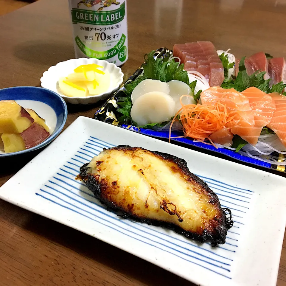 昨日のおつまみご飯🍺|あっつさん