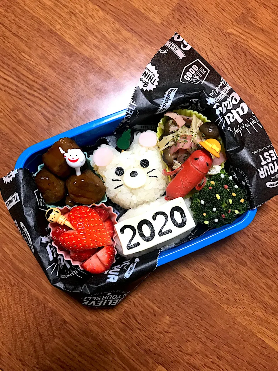 鏡餅風ねずみ弁当♡|かなさん