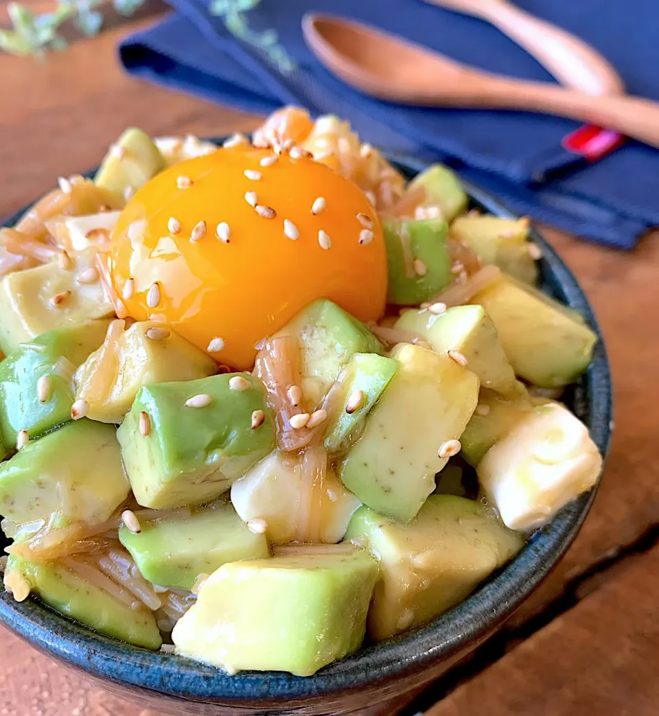 簡単やみつき！なめカドクリチ丼|呑兵衛料理家 おねこさん