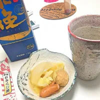 今夜の晩酌💖
キャベツ玉ねぎたっぷりの
コンソメ煮込み😍|かおさん