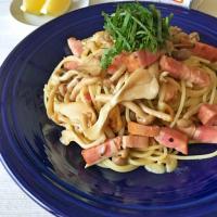 キノコとベーコンの味噌バターパスタ