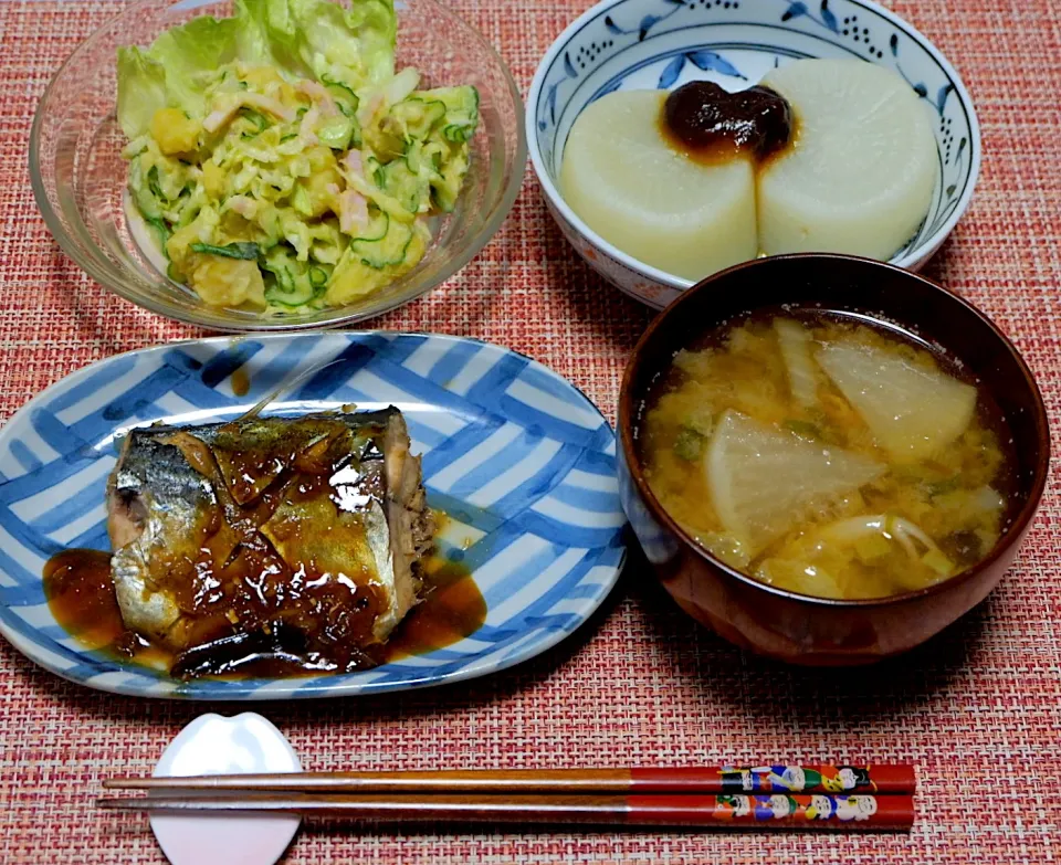 サバの味噌煮の晩ご飯|Orie Uekiさん