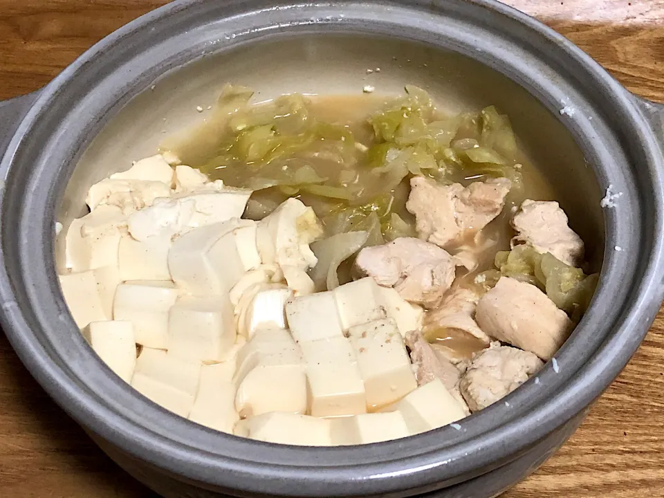 鶏肉とキャベツのあごだし鍋|まぁたんさん