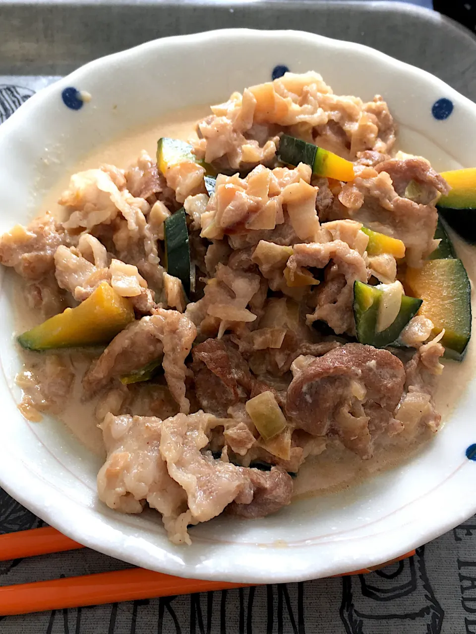 豚肉かぼちゃ玉ねぎの味噌クリーム煮|あんこさん