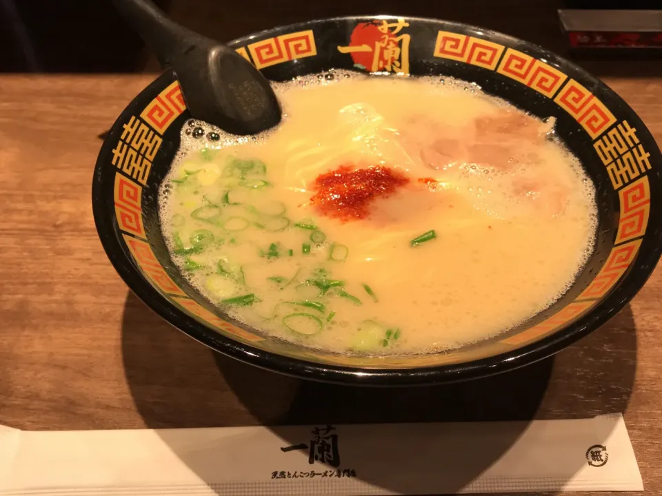 Snapdishの料理写真:一蘭　とんこつラーメン|まさとさん