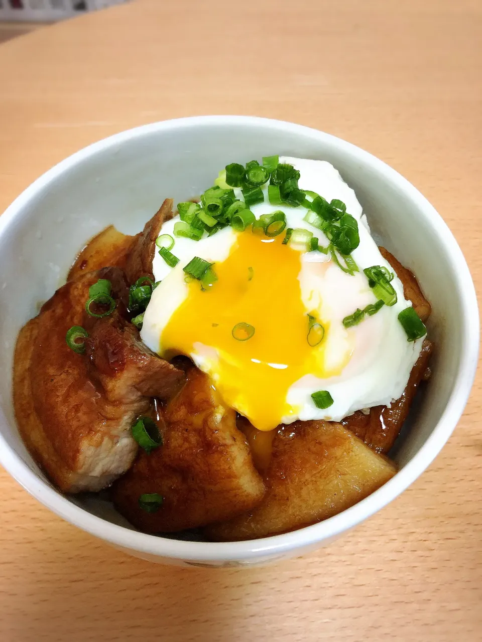 焼き豚たまご飯|あるくさん