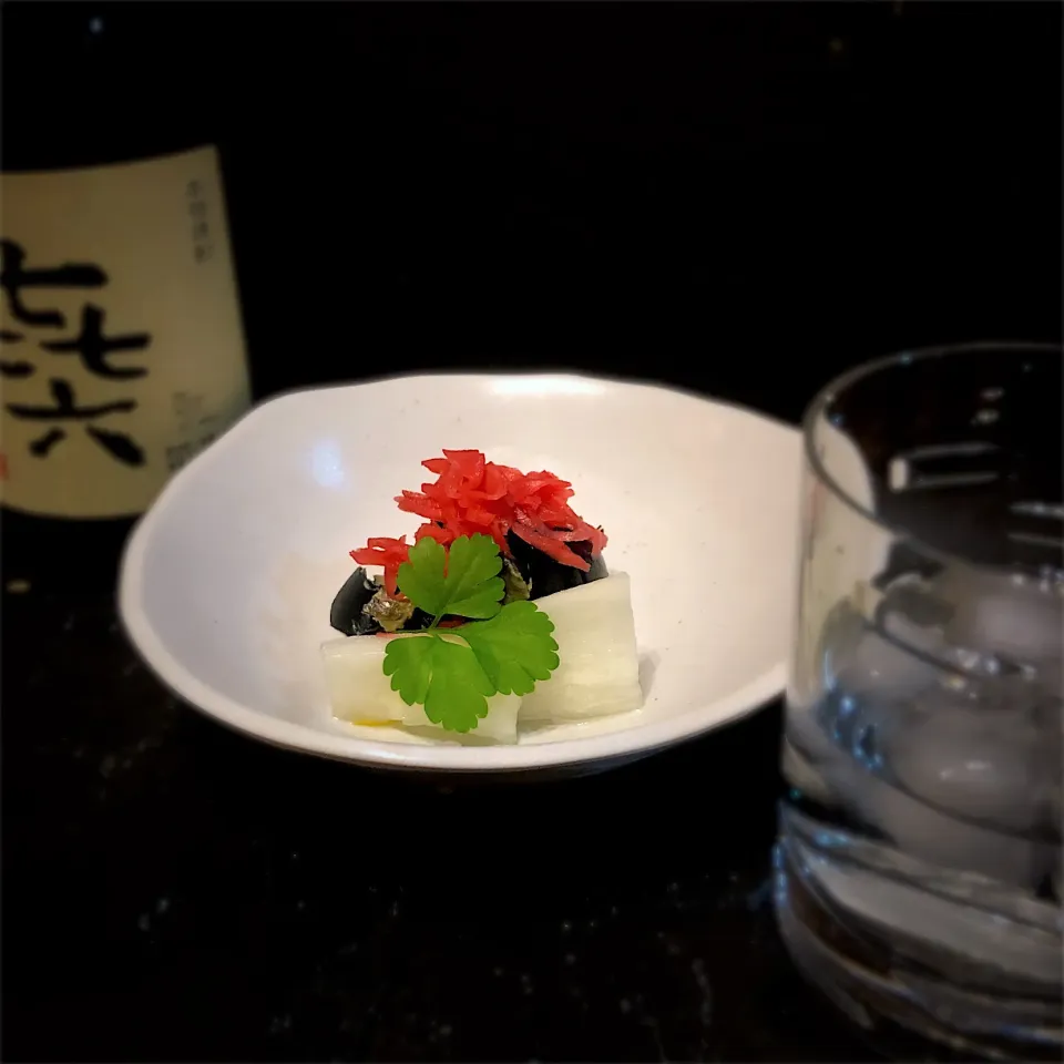 Snapdishの料理写真:ピータン紅生姜　ロックや日本酒に合う！|佐野未起さん