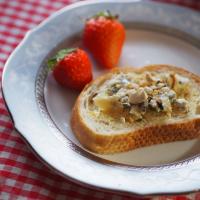 ゴルゴンゾーラで朝ごはん