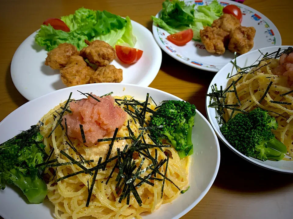 今日の男女飯絆は、
明太カルボナーラパスタとチキチキボーン骨無し(o^^o)|ひーちゃんさん