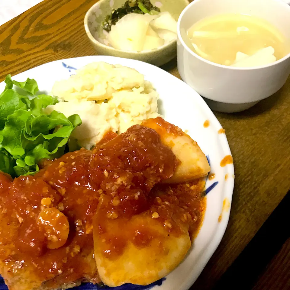 煮込みハンバーグの晩ごはん|りこでりこさん