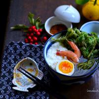 出遅れ七草を茶そばで