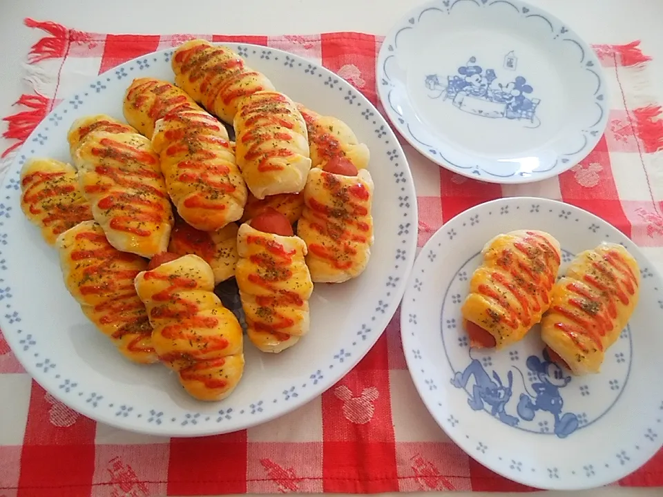 🍞ミニウインナーパンで朝ごぱん🍴|tomoさん