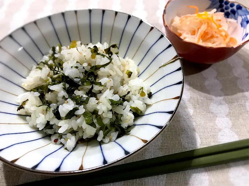 Snapdishの料理写真:大根の菜飯🍚と大根と人参🥕の紅白なます|めぐぐさん