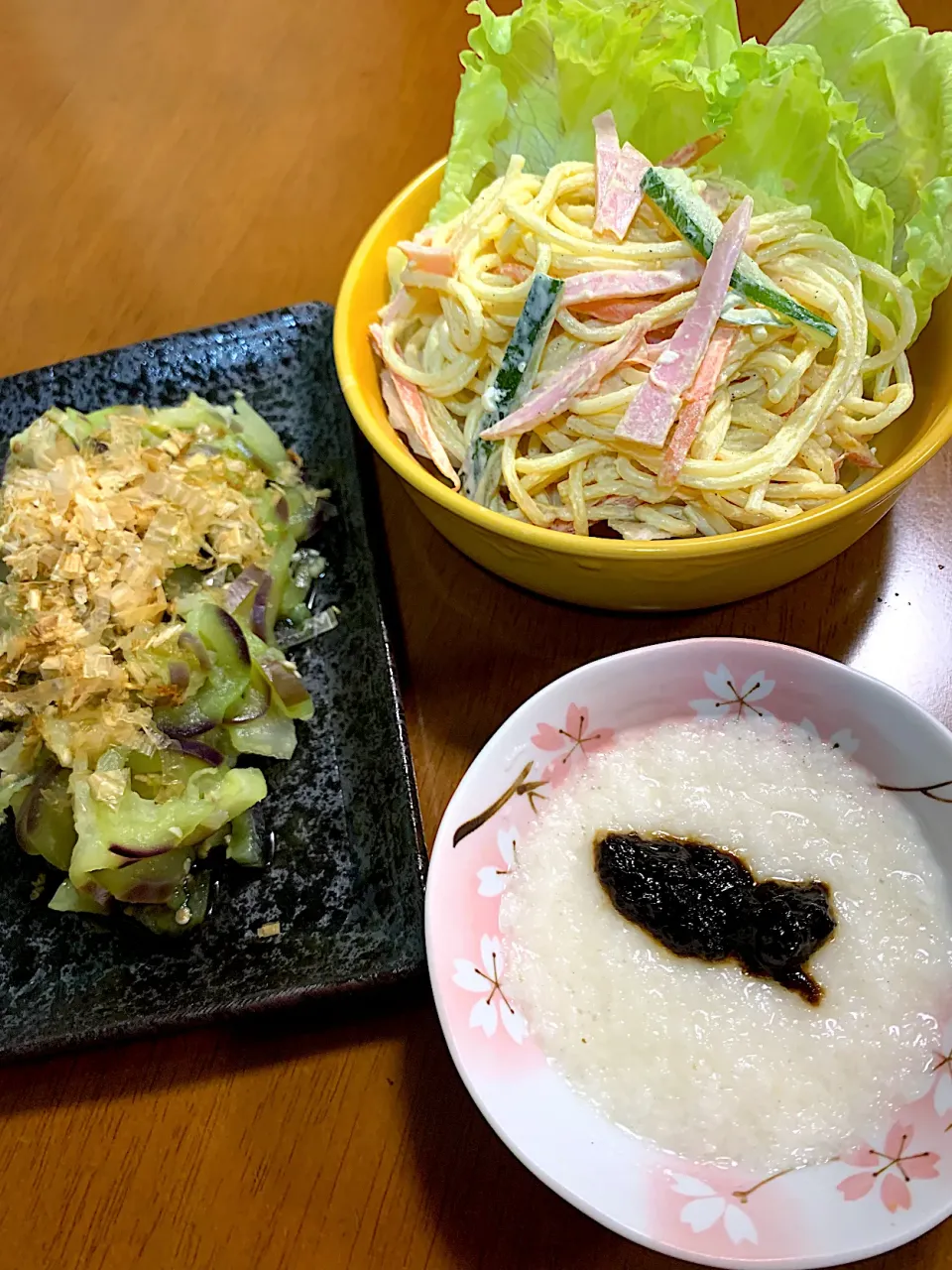 本日の副菜三種　スパゲティーサラダ、なすの麺つゆ煮浸し、とろろ岩海苔です。|レモンさん