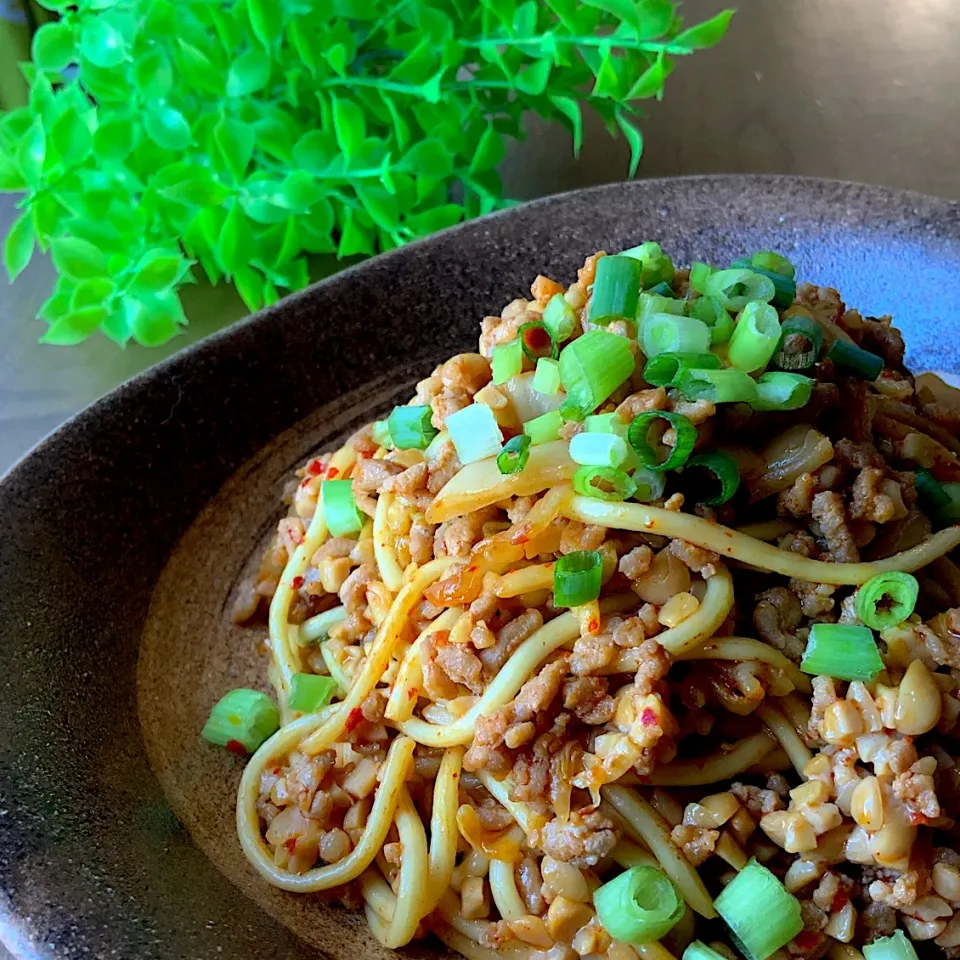 ジンジャーやまざきさんの料理 簡単！うまい！ひき肉の納豆キムチラーメンのレシピ|9421beruさん