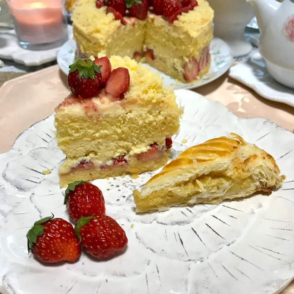 Snapdishの料理写真:お茶の時間☕️🍰✨|エンジェルさん