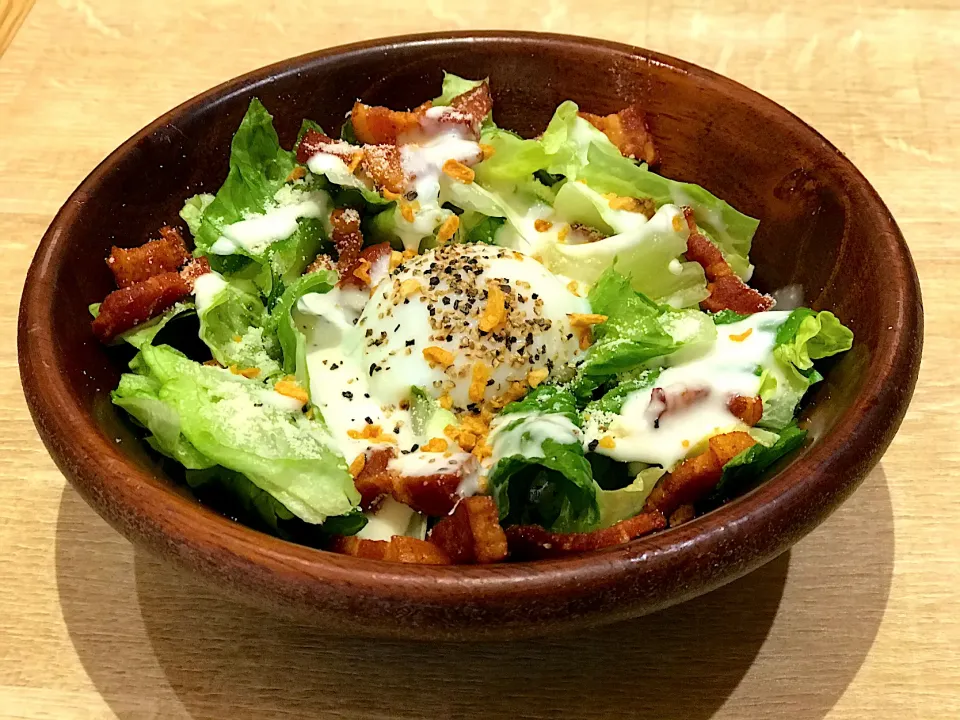 My basic caesar salad with egg 🥰🥰|Ha Kim Truc Quanさん