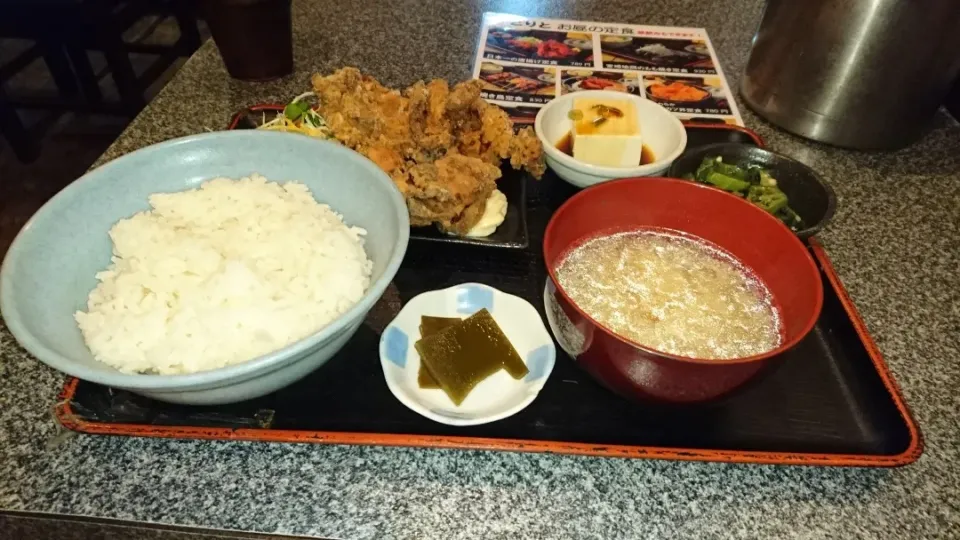 「とりと」の唐揚げ定食|タカシさん