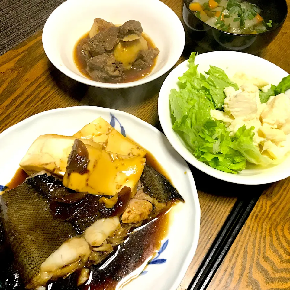 Snapdishの料理写真:カレイの煮付け晩ごはん|りこでりこさん