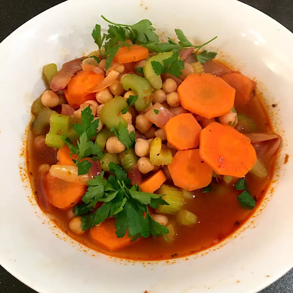 Fiery chickpea & harissa soup #veganuary|Nick Hiderさん