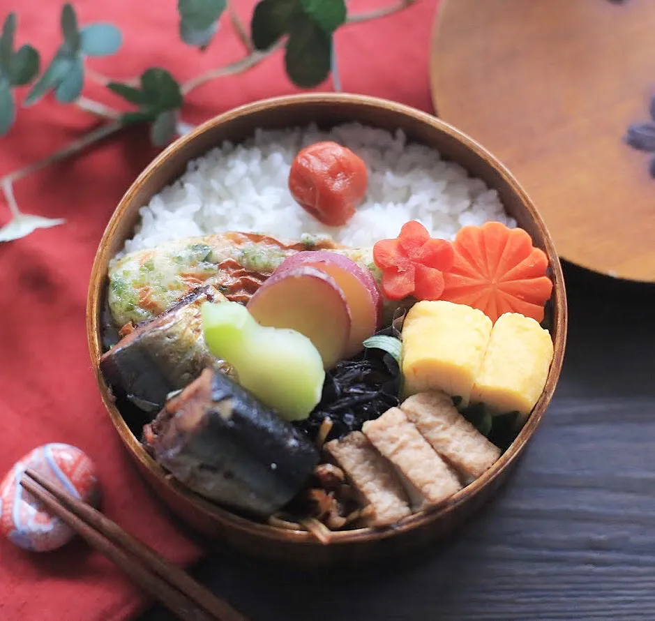 骨まで柔らか💕さんまの甘露煮のっけ弁当|ゆいか＊さくママさん