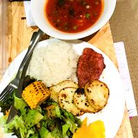 silver side beefのワンプレートディナーwithベイクドポテト&マンゴー・ミネストローネ