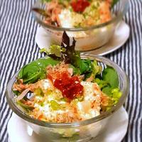 「奴サラダ」🥗
スン↓マセーン↑(゚∀゚)!!!
めっちゃ簡単過ぎる！1品です💦
最近……こんなもんしか食べてない(笑)
いや作れない💦(笑)かなりアバウトな
「奴サラダ」ですが美味しいよぉ〜♪♪