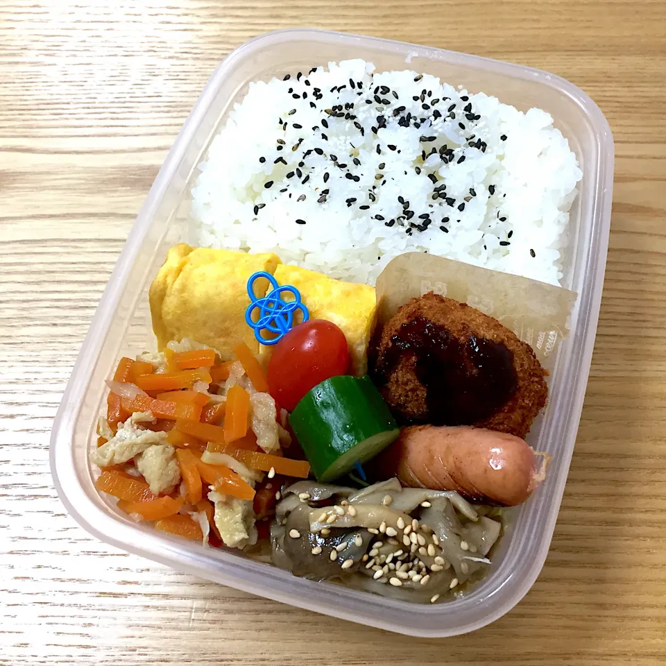 Snapdishの料理写真:木曜日の旦那さんのお弁当🍙|むさけんさん