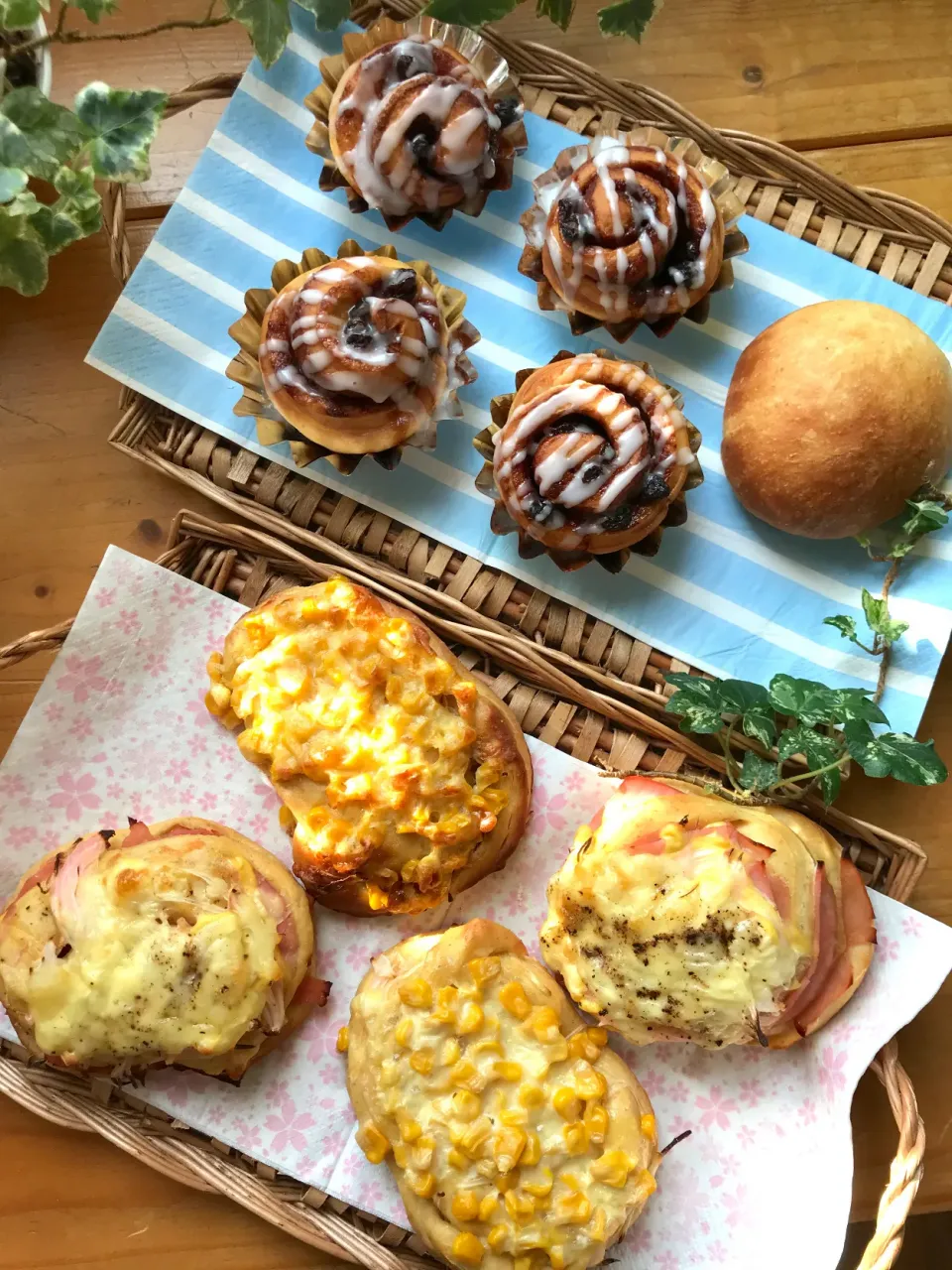 🍞習ったことないから　いつも我流パン🍞初めてシナモンロール作りました🌀|Hollyさん