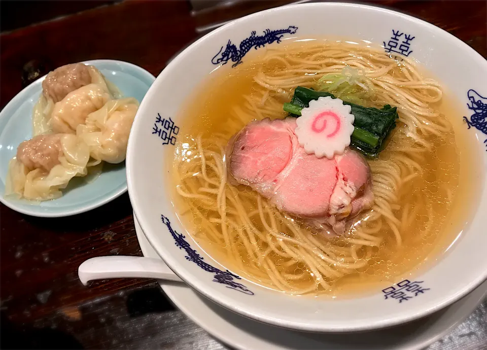 中華そば＋海老・肉ワンタン|toshi,I🍴さん