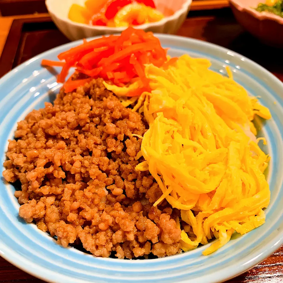 2色丼|いちごさん