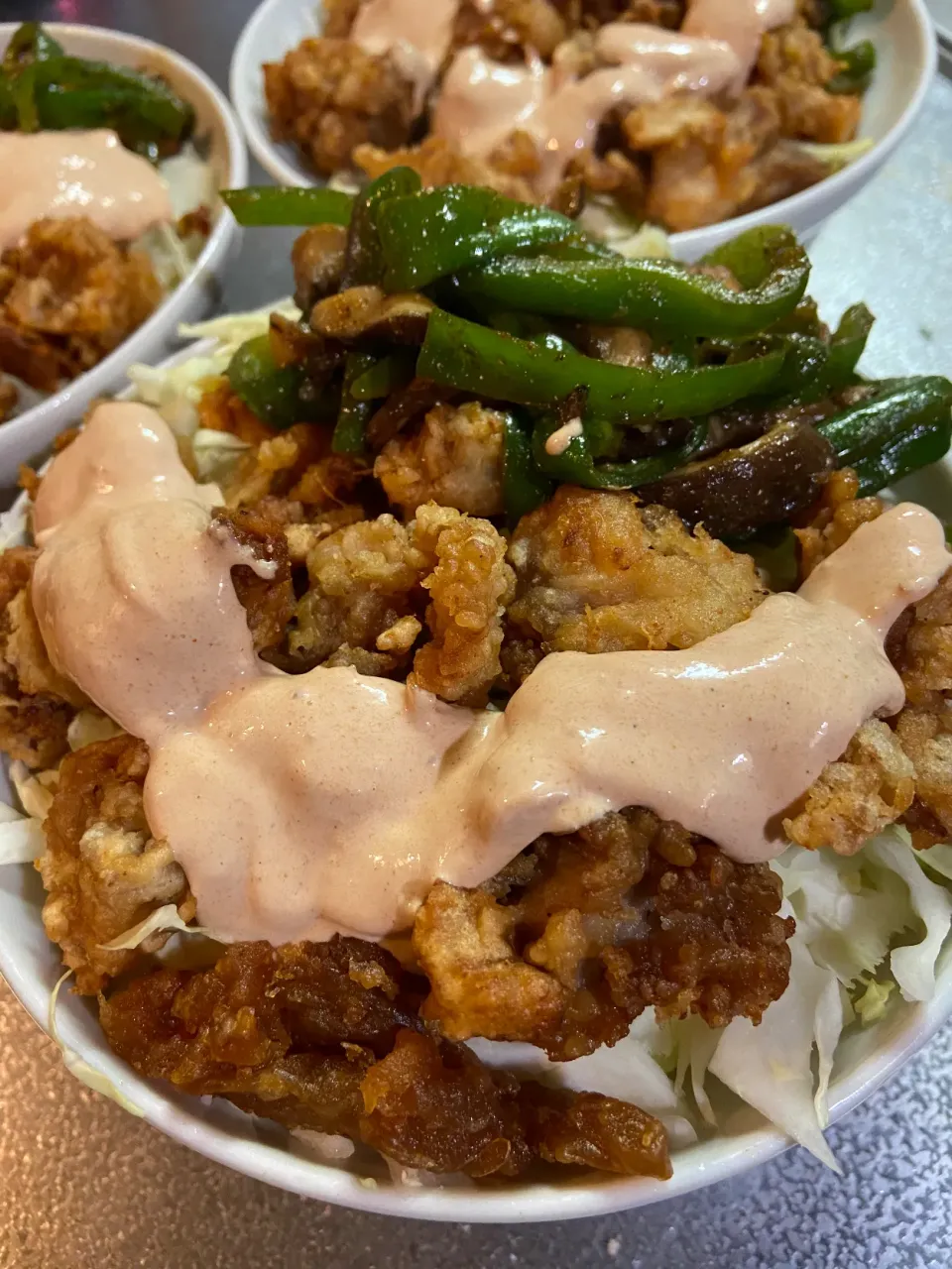 鶏の唐揚げ丼|たびもかさん