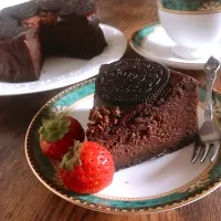 マダム とんちんの料理 チョコレートチーズケーキにオレオ乗せました♪( ´▽｀)
濃厚なのに後味すっきり👌❤️秘密はヨーグルト♪( ´▽｀)