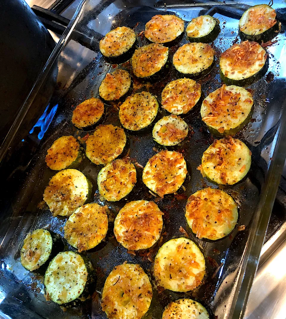 Garlic Parmesan Zucchini|Tawanjaさん