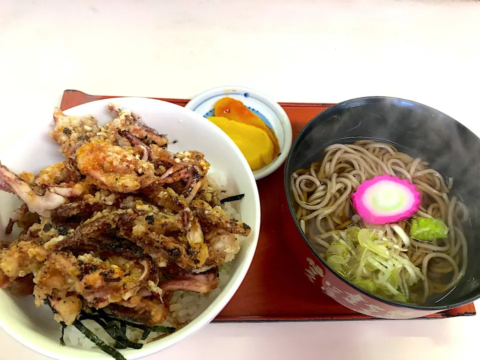 ゲソ丼とミニそばのセット🦑|buhizouさん
