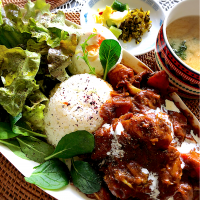 牛ステーキ肉をそぎぎりして作るビーフシチュープレイト