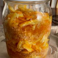 ももさんの料理 簡単 柚子茶   (仕込み中)   ゆずはフレッシュそのまんま切るだけ❗️