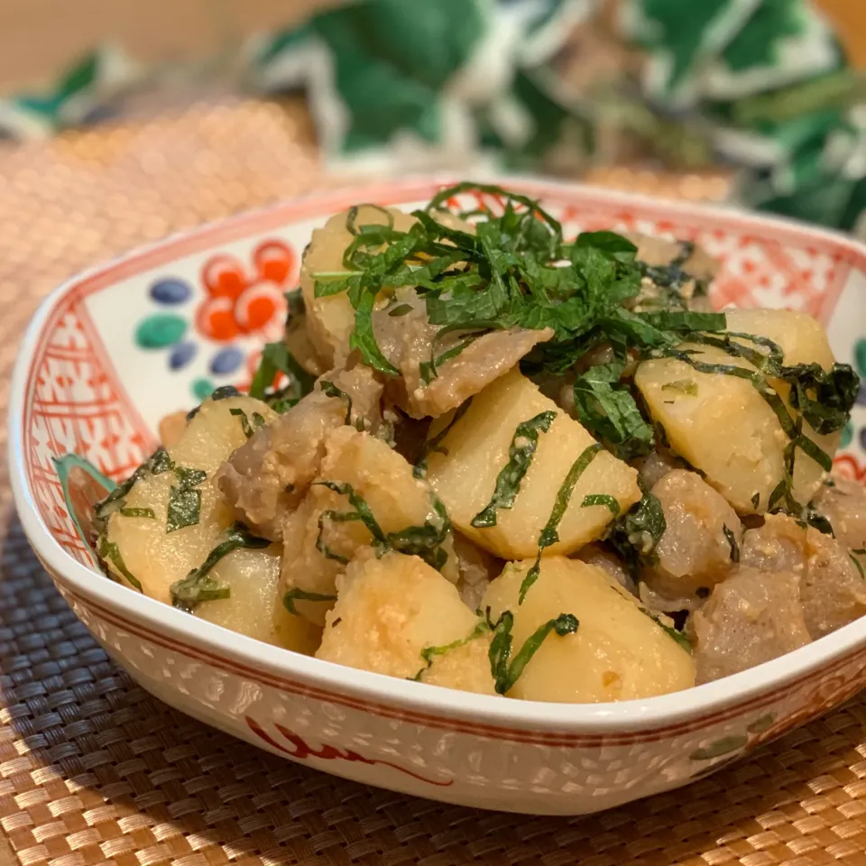 じゃがいもと蒟蒻の味噌煮|あゆさん