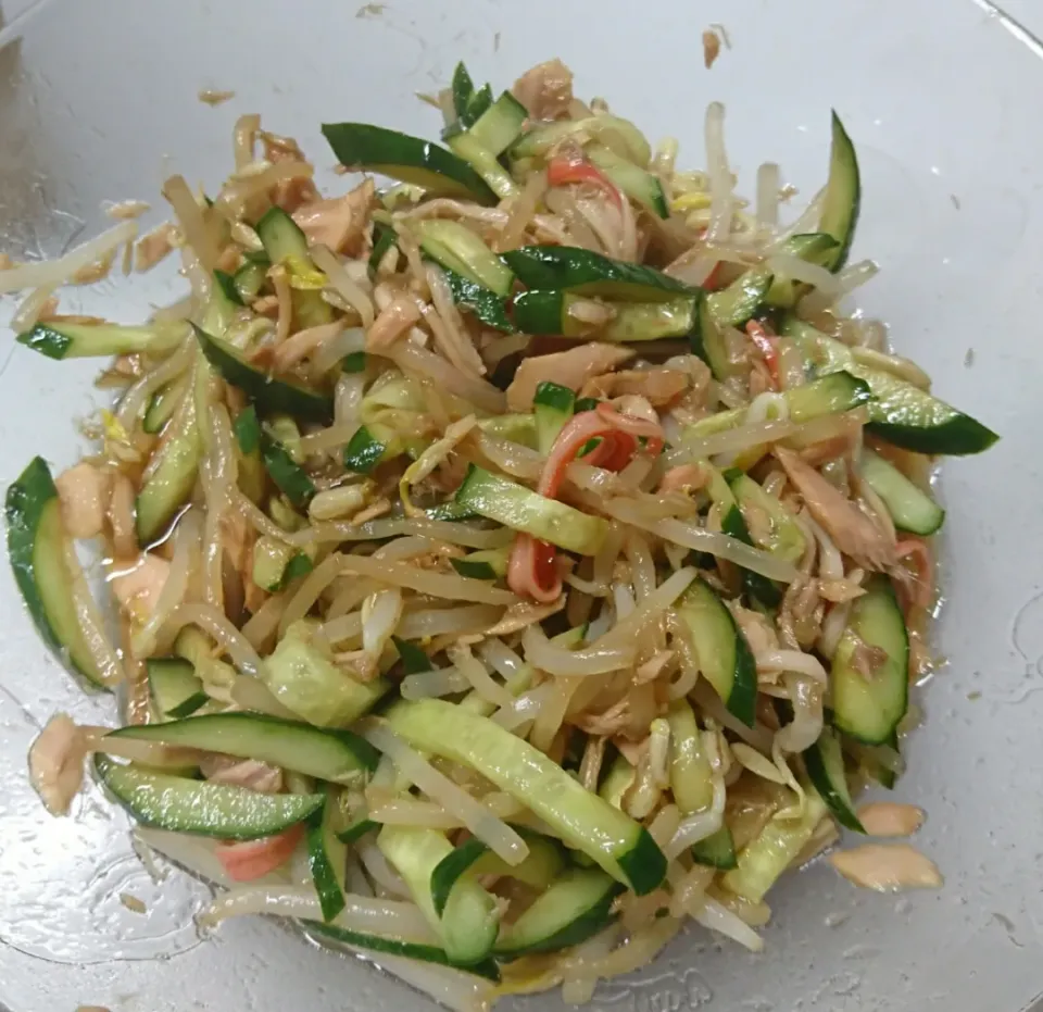 もやし、きゅうり、カニかま、シーチキンのあえ物🥒🦀|しまだ ちえこさん