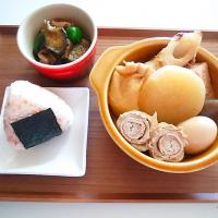 🍢おでん&なすとピーマンの甘辛炒め
🍙鮭おにぎり
