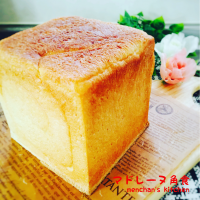 マドレーヌ角食