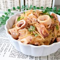 からあげビールさんの料理 ヘルシーおつまみ♪ビールが進む!イカと白滝のピリ辛豆板醤マヨサラダ